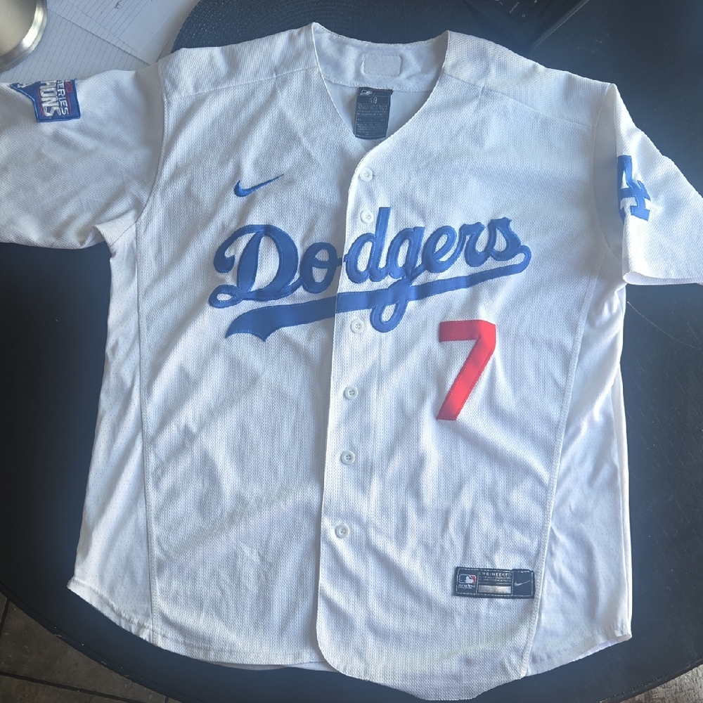 Nike Authentic White Jersey